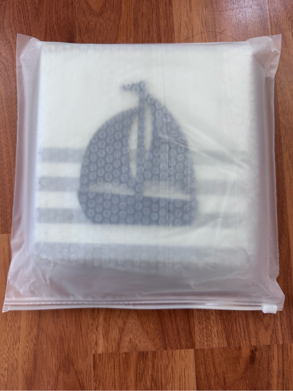 New 4-piece Nautical Wall Decor - Picture 2 of 2
